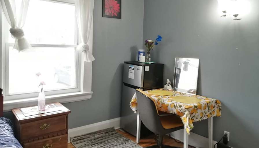 Elesa's room