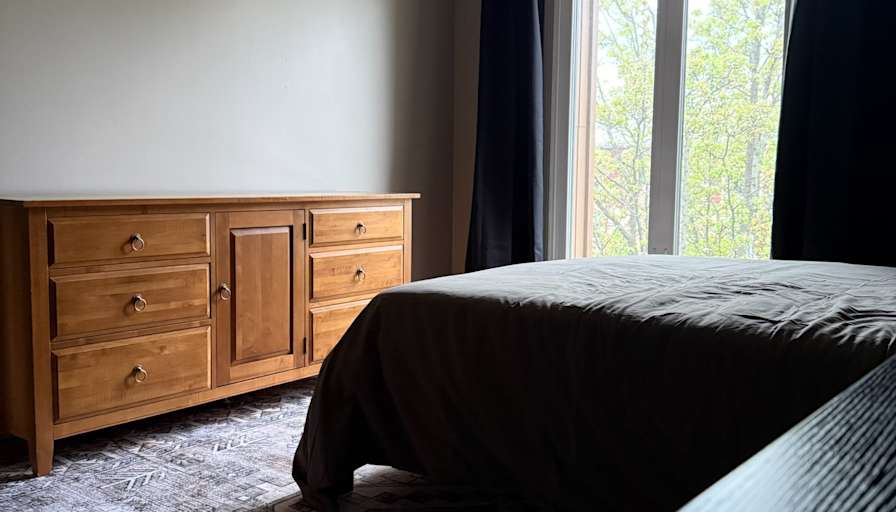 Taj's room