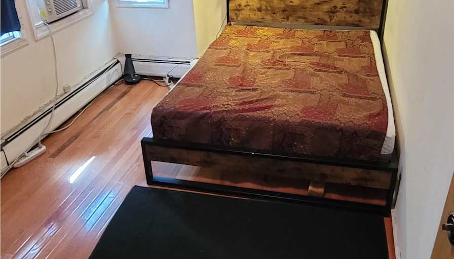 amir's room