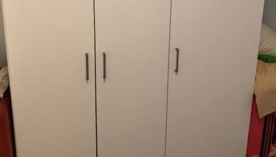 redjo tjhiong-sie's room