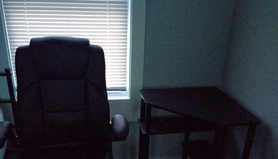 Dakota Taylor's room