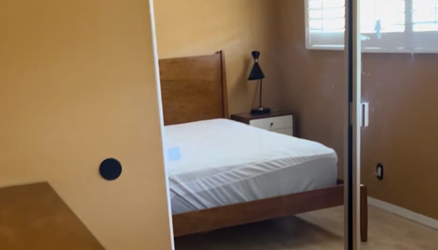 Jazmin's room