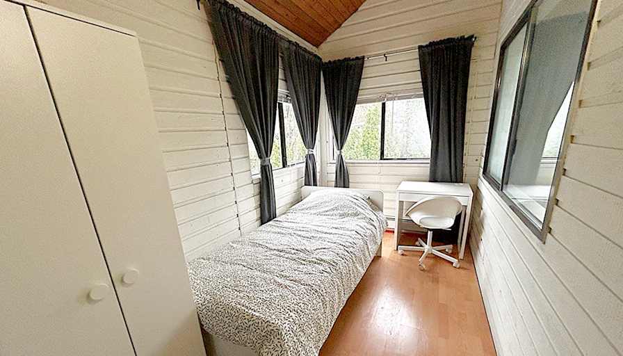 Shirin's room