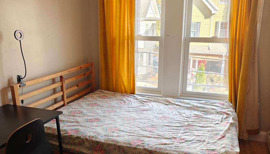 Ming's room