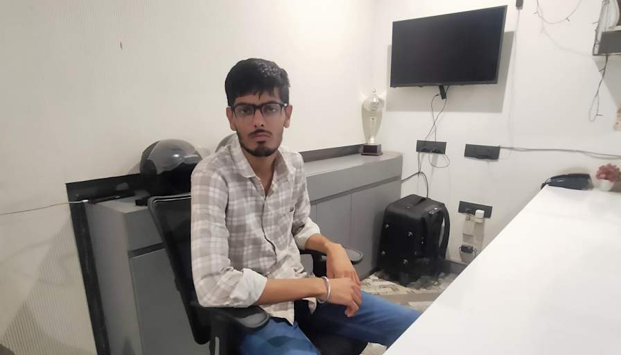 AMIT BABAL AMITBABAL's room