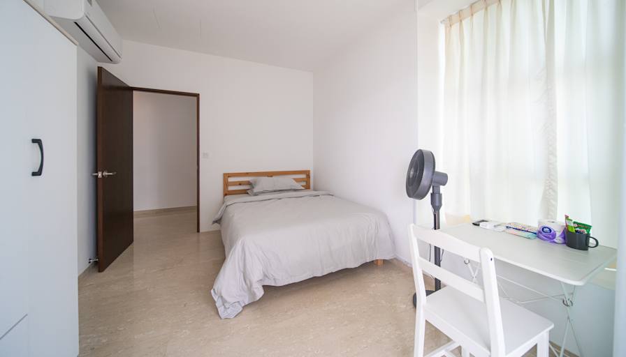 MLVH's room
