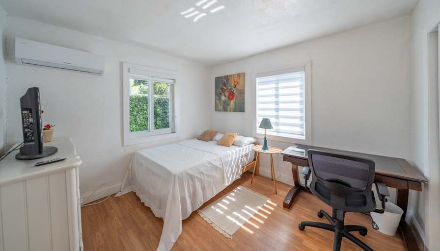 Steve's room