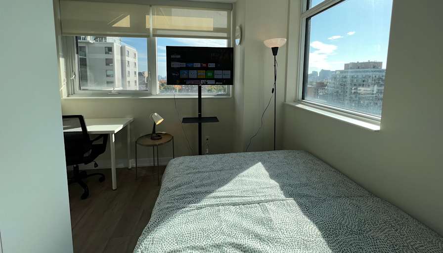Ali's room