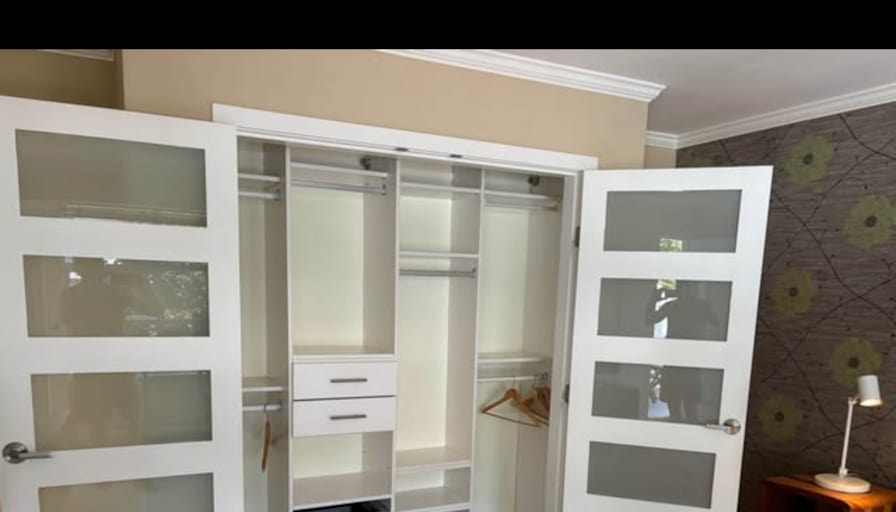 Craig s smith's room
