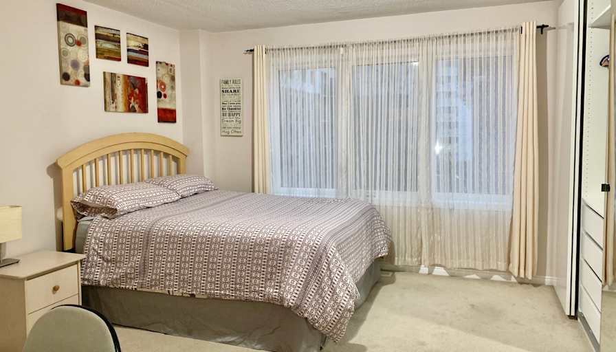 Mark Kay's room