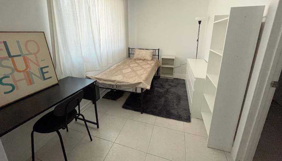 Zen's room