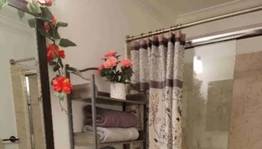 Fully furnished room rent's room