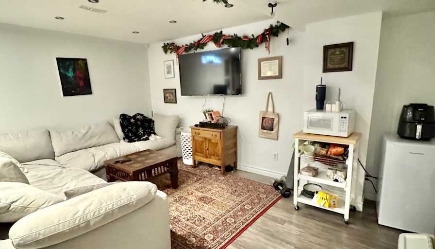 Hannah's room