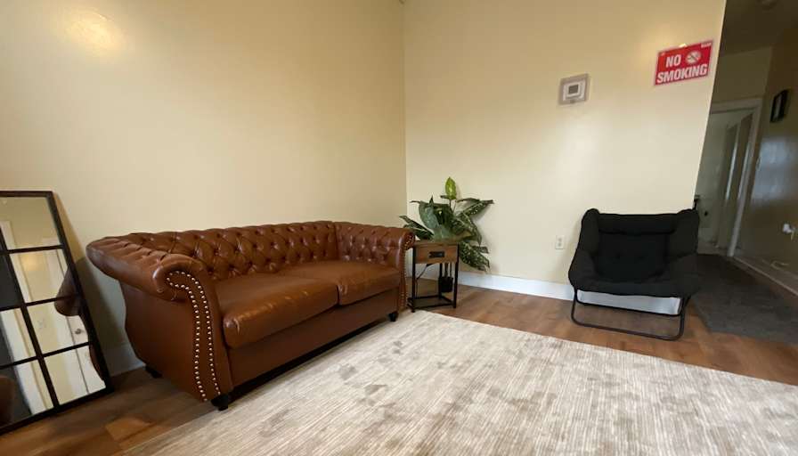 Budget Stays's room