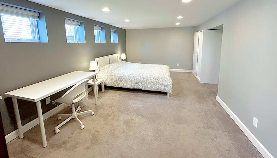 Shirin's room