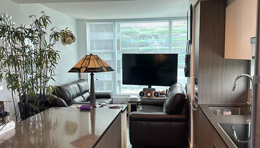 Glenn's room
