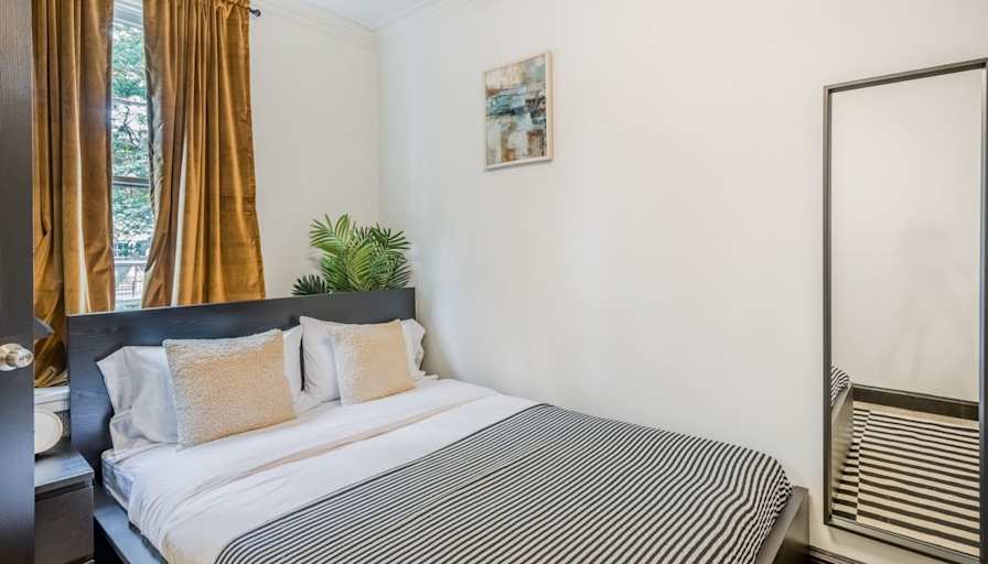 Sam June's room