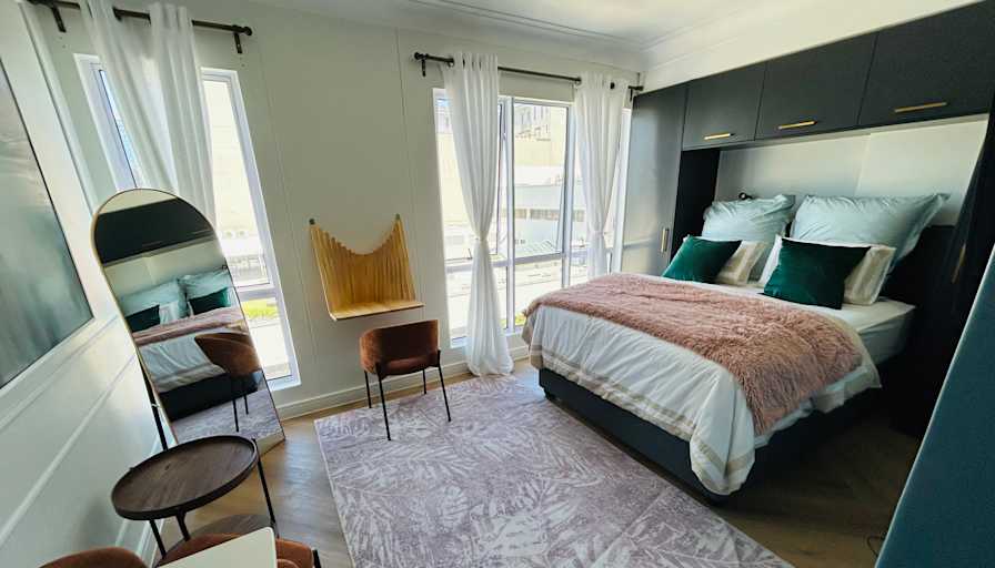 Vernon's room