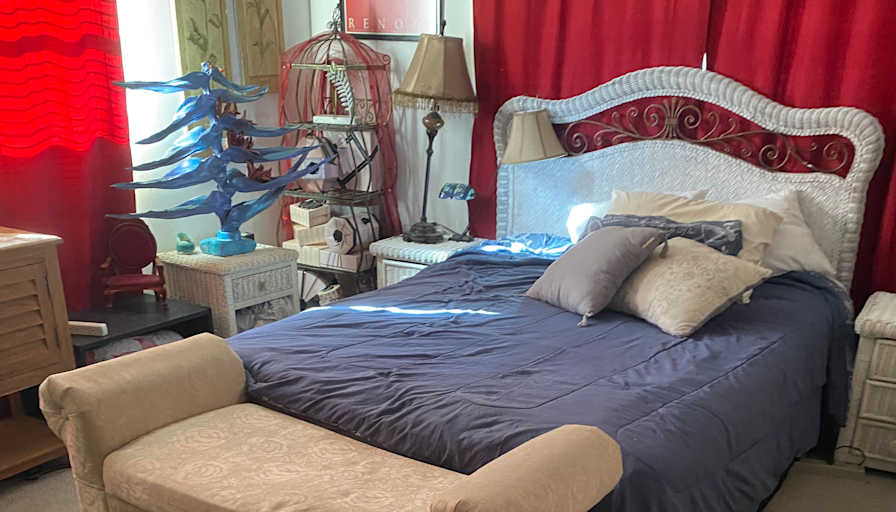 Lisa's room