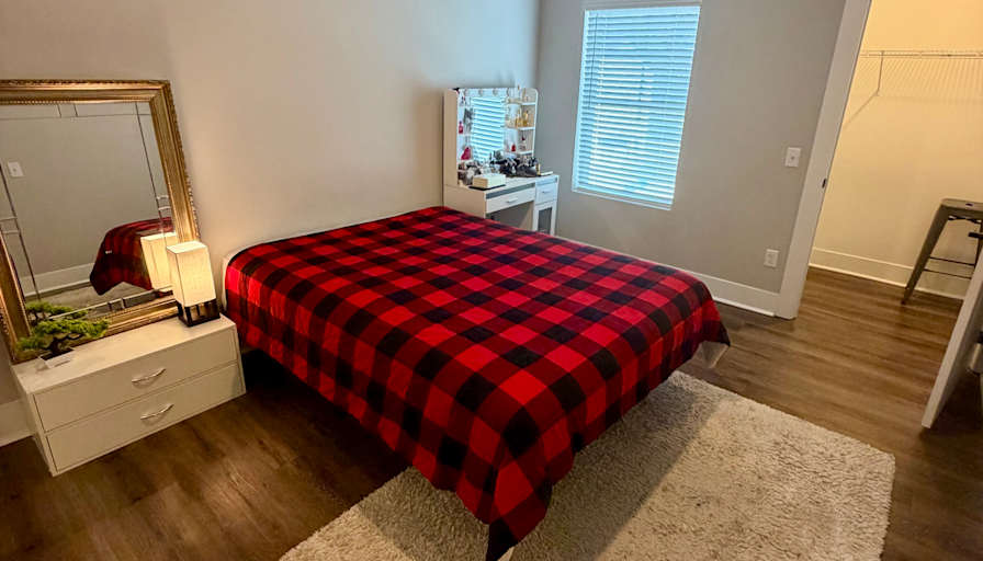 Sofia Crenshaw's room