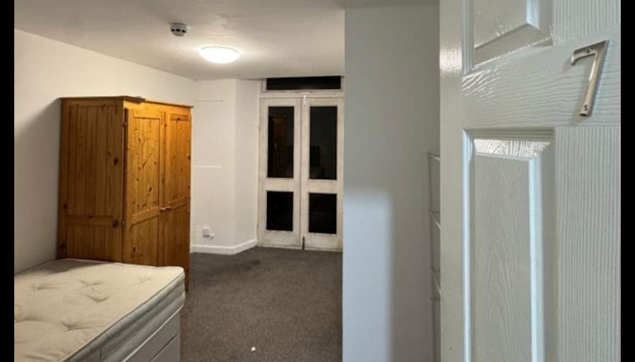 M hassan's room
