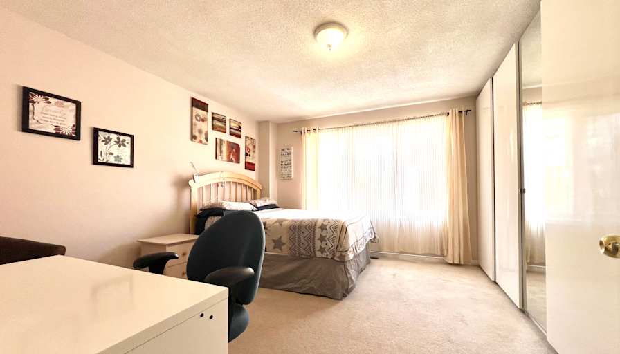 Mark Kay's room
