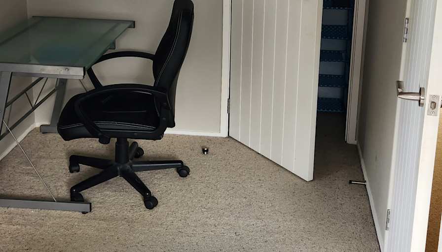 Simon's room