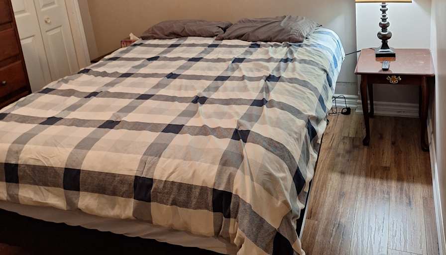 greg smith's room