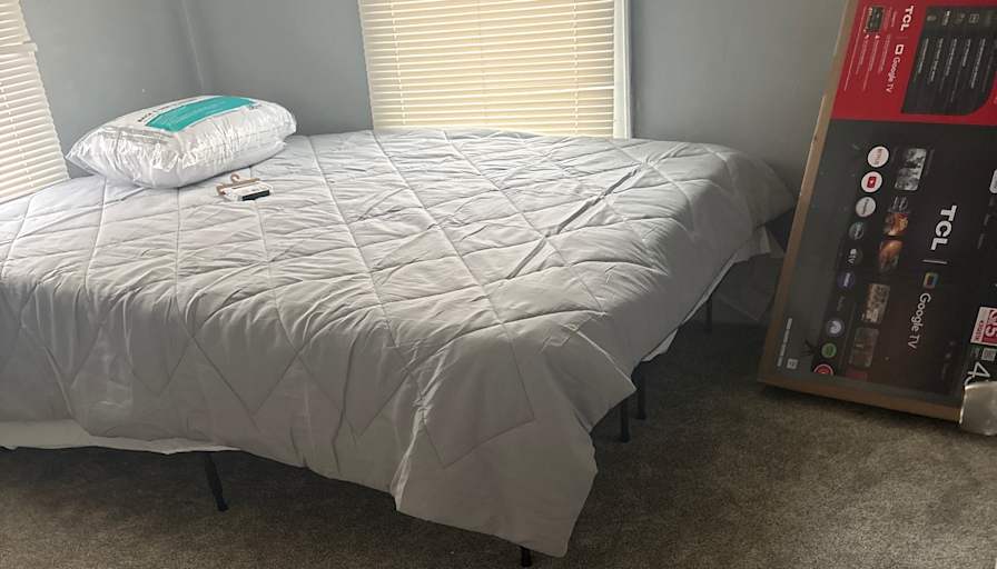 Bobby west's room