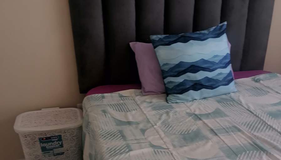 Mbali Wendy Mncadi's room