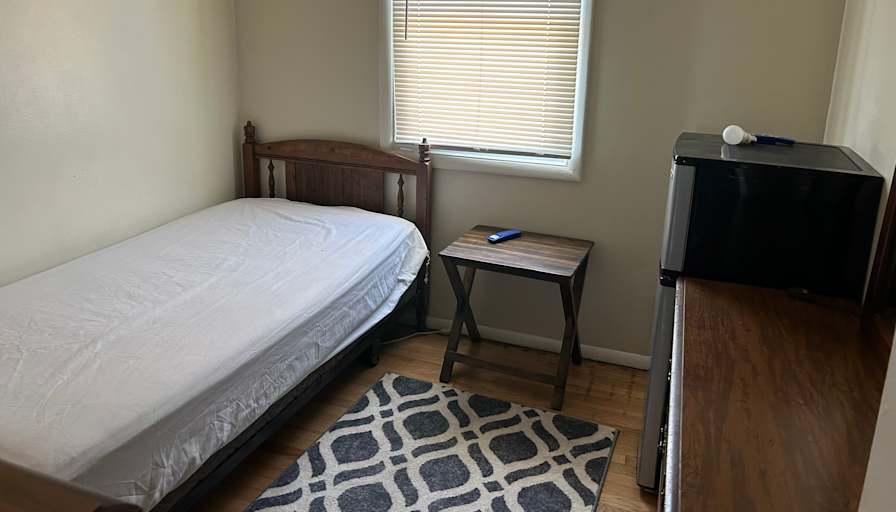 Donald keiser's room