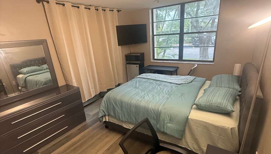 Thomas's room