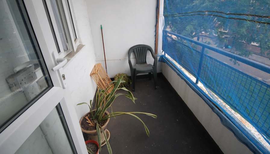 Khushbu's room