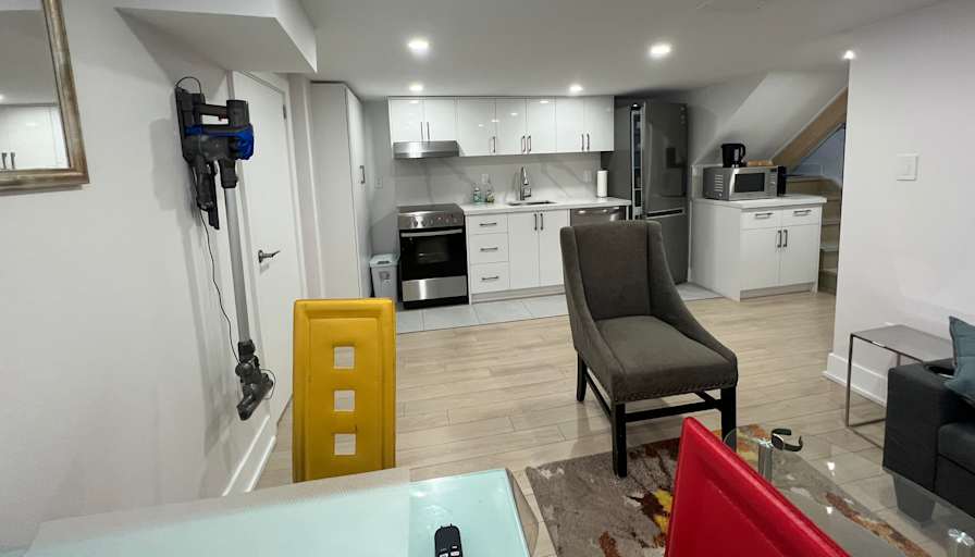 Mark Kay's room