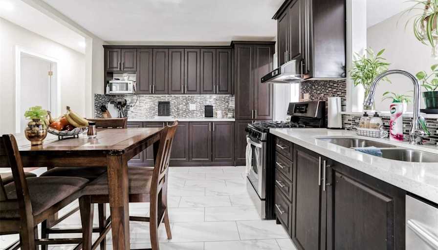 JM Properties's room