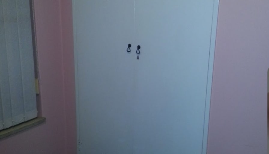 Bangiso's room