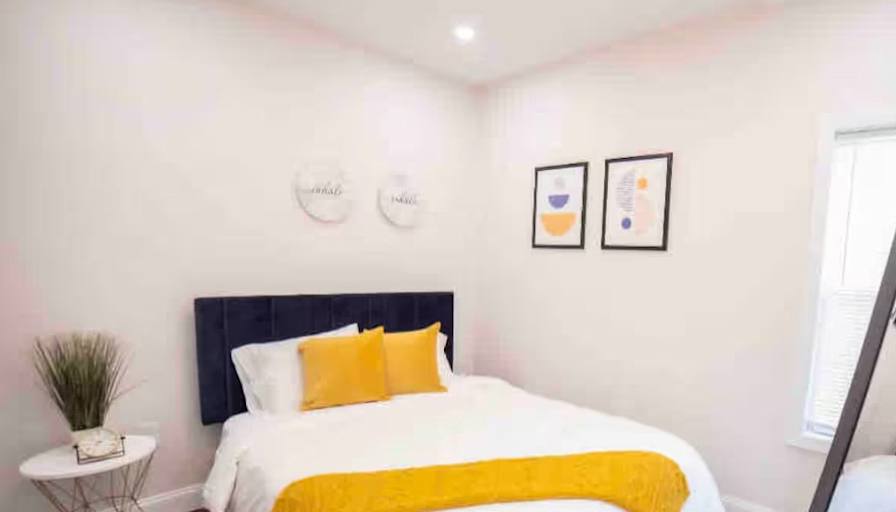 Courtney's room