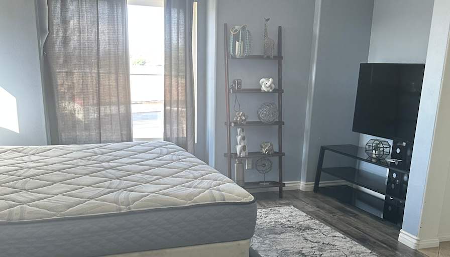 Room For Rent -Oxnard's room