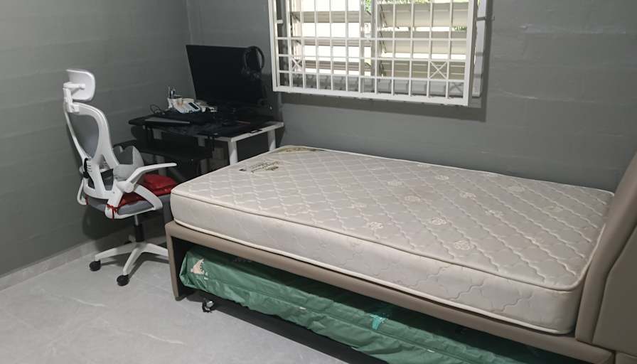 Sandy's room