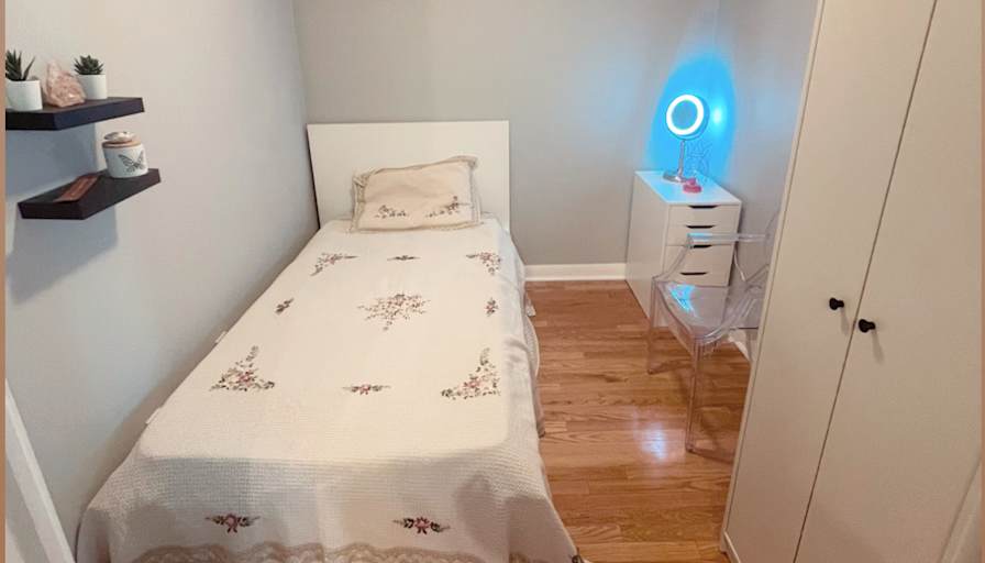 Sandra's room