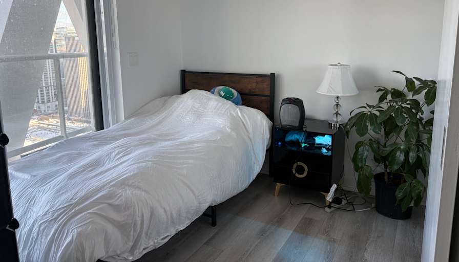 Kenneth's room