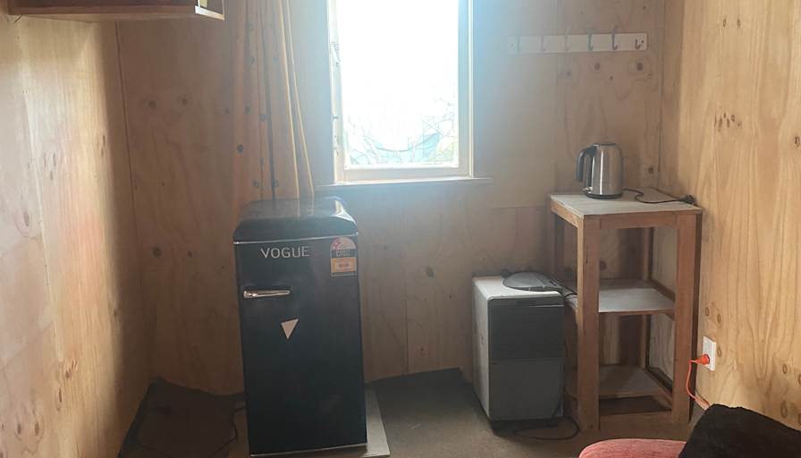 Lee's room