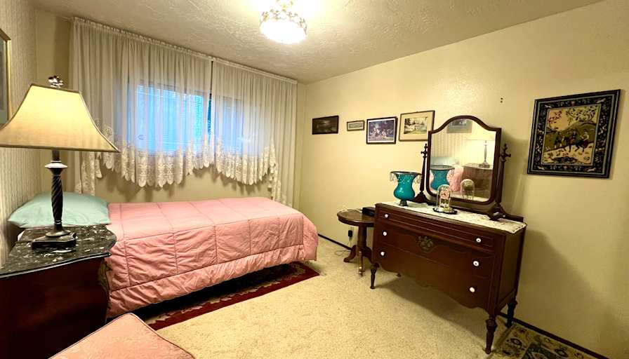Estelle's room