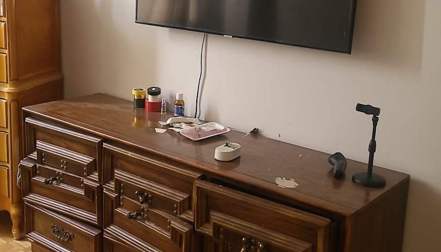 kj kj's room