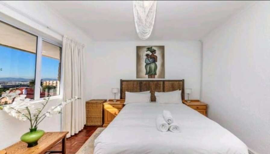 Gwen's room