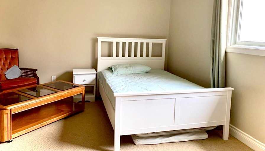 Sholeh's room