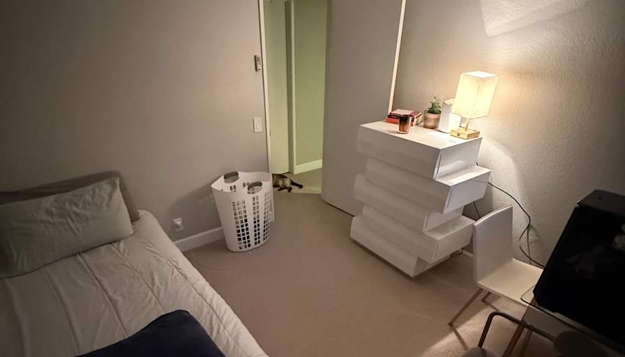 Saundra's room
