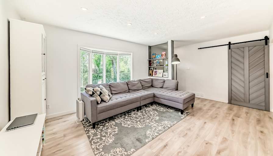 Sunny's room