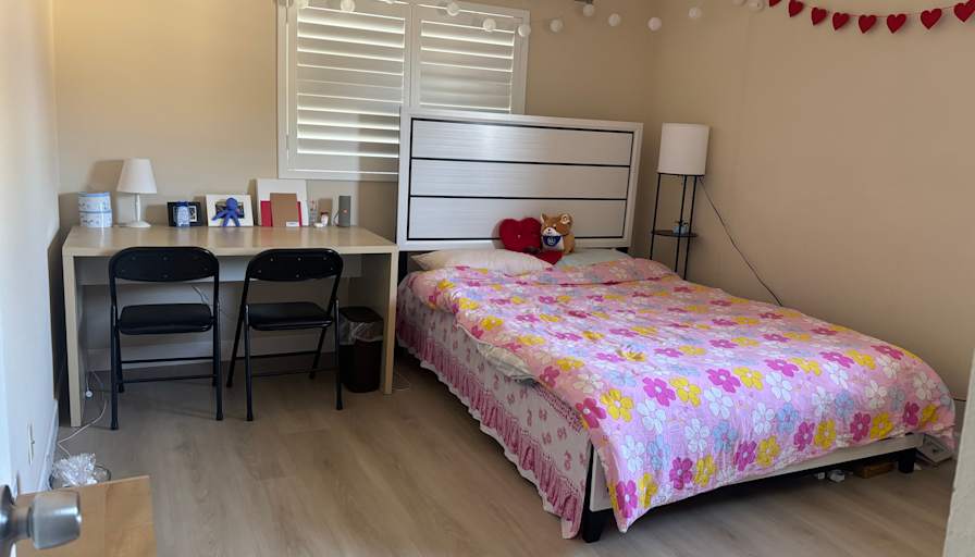 Judy Wang's room