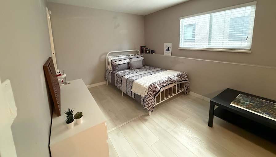 Diana's room